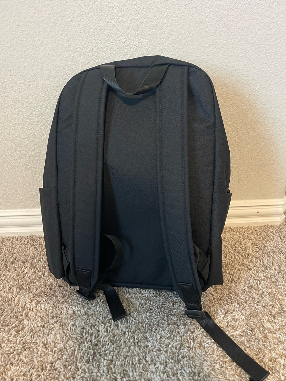 Lululemon backpack - Picture 3 of 3